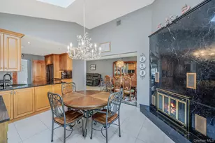 257 Garden City Rd, Franklin Square, NY 11010 - Photo 21