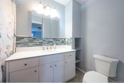 257 Garden City Road, Franklin Square, NY 11010 - Photo 35