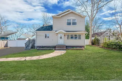 62 9th Street, Ronkonkoma, NY 11779 - Photo 1