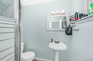 103 Gates Ave, Central Islip, NY 11722 - Photo 19
