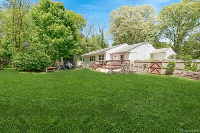 103 Gates Avenue, Central Islip, NY 11722 - Photo 21
