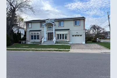 31 Woodward Street, Roslyn Heights, NY 11577 - Photo 1