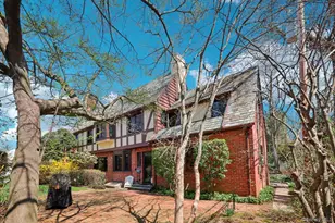 12 Sutton Pl, Rockville Centre, NY 11570 - Photo 31