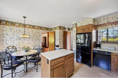 12 Sutton Place, Rockville Centre, NY 11570 - Photo 9