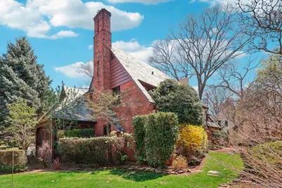 12 Sutton Place, Rockville Centre, NY 11570 - Photo 29