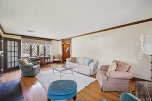 12 Sutton Pl, Rockville Centre, NY 11570 - Photo 5