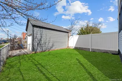 14801 133rd Avenue, Jamaica, NY 11436 - Photo 15