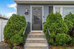 144 Washington Ave, Wheatley Heights, NY 11798 - Photo 3