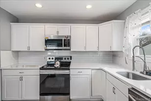 144 Washington Ave, Wheatley Heights, NY 11798 - Photo 15
