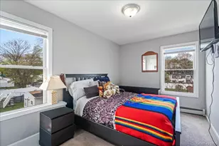 144 Washington Ave, Wheatley Heights, NY 11798 - Photo 5