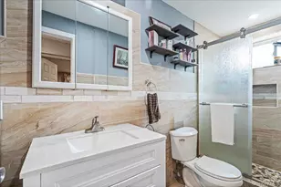 144 Washington Ave, Wheatley Heights, NY 11798 - Photo 21