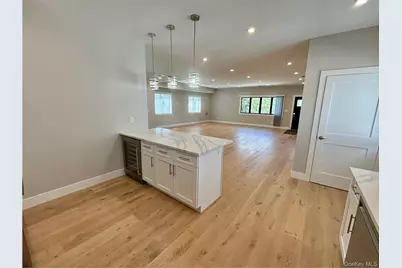 159 Harrison Avenue #C, Mineola, NY 11501 - Photo 7