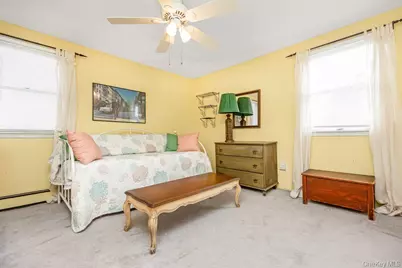 95 Elm Drive N, Levittown, NY 11756 - Photo 17