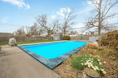 95 Elm Drive N, Levittown, NY 11756 - Photo 25