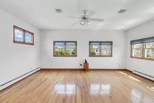 8 Adelphi St, Islip, NY 11751 - Photo 19