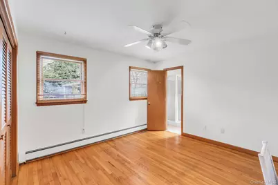 8 Adelphi Street, Islip, NY 11751 - Photo 25