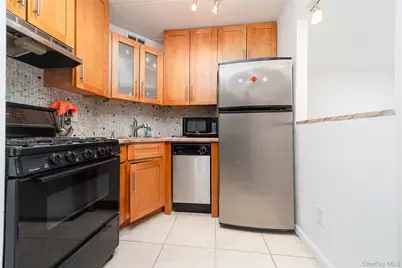 139-35 35th Avenue #3D, Flushing, NY 11354 - Photo 5