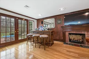 4 Springwood Path, Syosset, NY 11791 - Photo 17