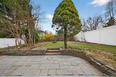 15 Lindsay Street, Huntington, NY 11743 - Photo 23