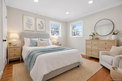 15 Lindsay Street, Huntington, NY 11743 - Photo 17