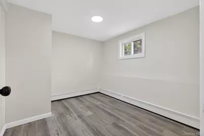 15 Lindsay Street, Huntington, NY 11743 - Photo 19