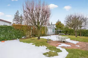 112 Wentworth Ave, Albertson, NY 11507 - Photo 21