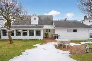 112 Wentworth Ave, Albertson, NY 11507 - Photo 23