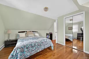 112 Wentworth Ave, Albertson, NY 11507 - Photo 17