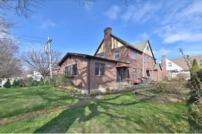 4219 219th Street, Bayside, NY 11361 - Photo 27