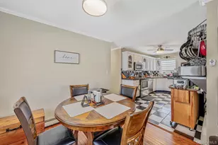 7 Hollywood Dr, Shirley, NY 11967 - Photo 13