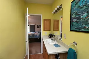 1661 Old Country Rd, Riverhead, NY 11901 - Photo 15