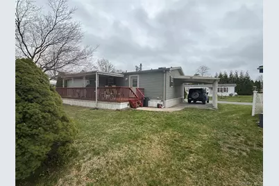 1661 Old Country Road #417, Riverhead, NY 11901 - Photo 3