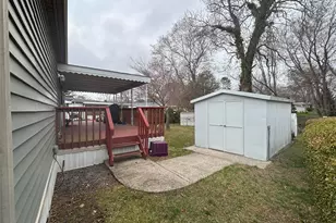 1661 Old Country Rd, Riverhead, NY 11901 - Photo 7