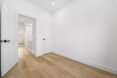 102-39 183 Place, Hollis, NY 11423 - Photo 23