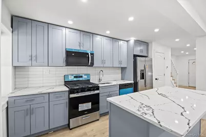 102-39 183 Place, Hollis, NY 11423 - Photo 13