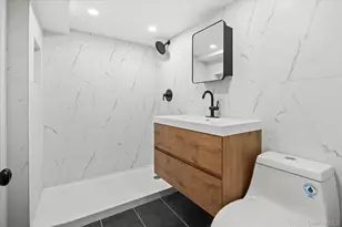 102-39 183 Pl, Hollis, NY 11423 - Photo 31