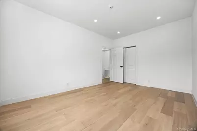 102-39 183 Place, Hollis, NY 11423 - Photo 19