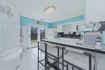 151 Wanser, Inwood, NY 11096 - Photo 7