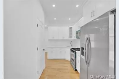 196 Brighton 10th Street, Brooklyn, NY 11235 - Photo 5