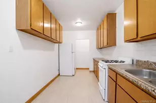 1670 Longfellow Ave, Bronx, NY 10460 - Photo 5