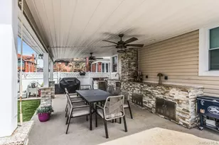 18-08 Murray St, Whitestone, NY 11357 - Photo 25
