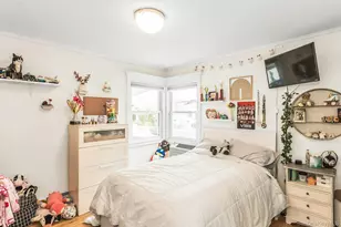 18-08 Murray St, Whitestone, NY 11357 - Photo 9