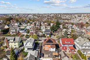 122 Buckingham Rd, Yonkers, NY 10701 - Photo 3