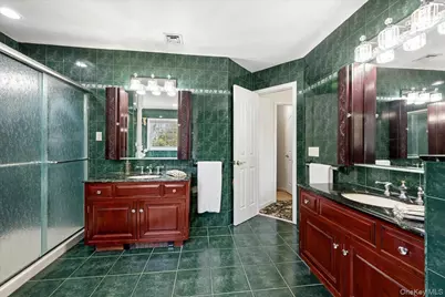 33 King Arthur Court, New City, NY 10956 - Photo 35