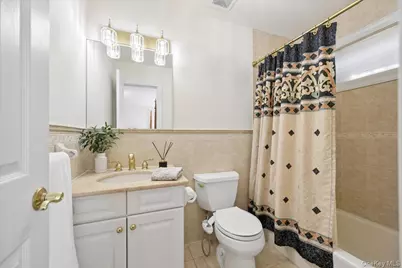 33 King Arthur Court, New City, NY 10956 - Photo 29