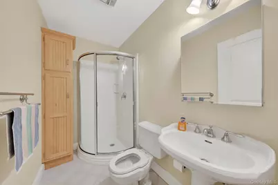 194 Vineyard Avenue, Highland, NY 12528 - Photo 13