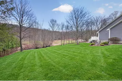 194 Vineyard Avenue, Highland, NY 12528 - Photo 25