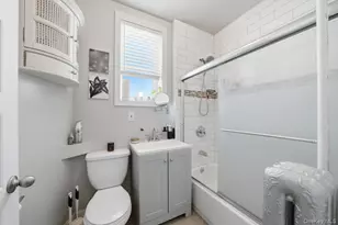35 S Devoe Ave, Yonkers, NY 10705 - Photo 29
