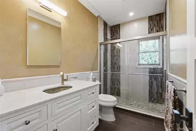 35 Greenwich Avenue, Central Valley, NY 10917 - Photo 19