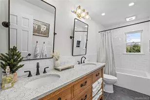 22 Marquette Dr, Smithtown, NY 11787 - Photo 21